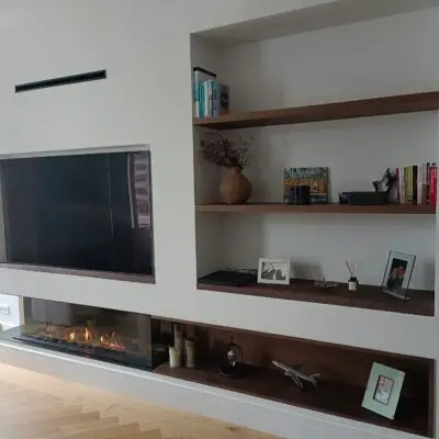 Su salida de humos es muy pequeña y puede salir por la pared, por lo que apenas necesitan obra. Se pueden conectar al gas natural.